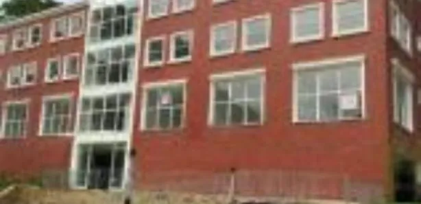 Loja / Salão / Ponto Comercial à venda, 30m² no Quarteirão Brasileiro, Petrópolis