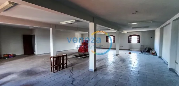 Conjunto Comercial / Sala para alugar, 240m² no Jardim Riviera, Cambé