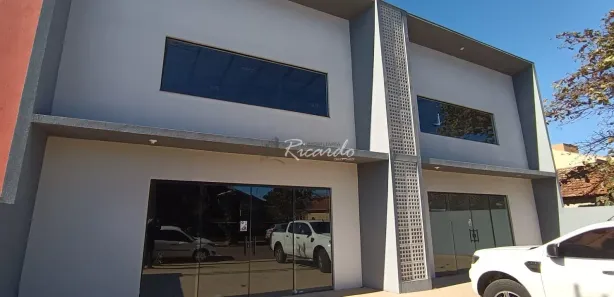 Galpão / Depósito / Armazém para alugar, 450m² no Centro, Arapongas