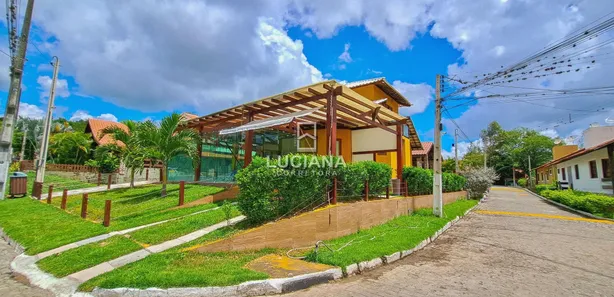 Casa de Condomínio com 3 Quartos para venda ou aluguel, 250m² no Gravatá Centro, Gravatá