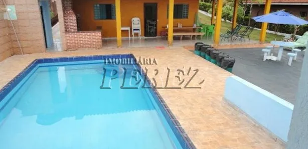 Casa com 2 Quartos para alugar, 1600m² no , Sertanópolis