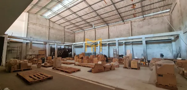 Galpão / Depósito / Armazém com 5 Quartos à venda, 680m² no Águas Lindas, Ananindeua