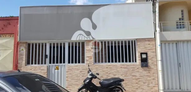 Conjunto Comercial / Sala à venda, 140m² no Brasília, Feira de Santana