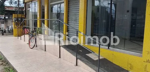 Loja / Salão / Ponto Comercial à venda, 216m² no Jardim Anhangá, Duque de Caxias