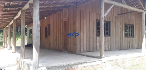Fazenda / Sítio / Chácara com 2 Quartos à venda, 200m² no , Agudos do Sul