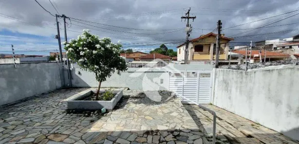 Casa com 3 Quartos para alugar, 58m² no Jabotiana, Aracaju