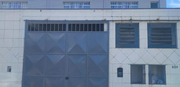Galpão / Depósito / Armazém com 1 Quarto à venda, 300m² no Vila Amélia, São Sebastião