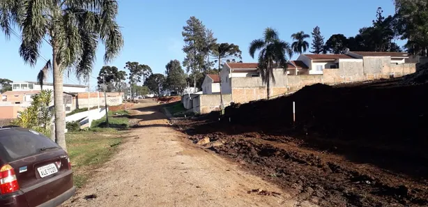 Sobrado com 3 Quartos à venda, 300m² no Jardim NESITA, Campina Grande do Sul