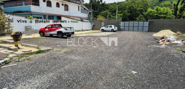Galpão / Depósito / Armazém para alugar, 5000m² no Realengo, Rio de Janeiro