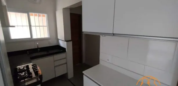Casa com 2 Quartos para alugar, 47m² no Vila São Jorge, São Vicente