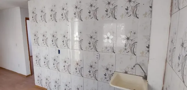 Apartamento com 2 Quartos para alugar, 50m² no Chácara Holiday, Itaquaquecetuba