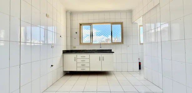 Apartamento com 3 Quartos para alugar, 130m² no Marapé, Santos