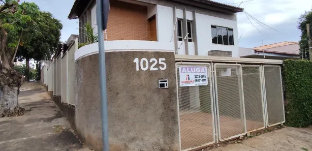 Casa com 3 Quartos para alugar, 250m² no Vila Liberdade, Presidente Prudente