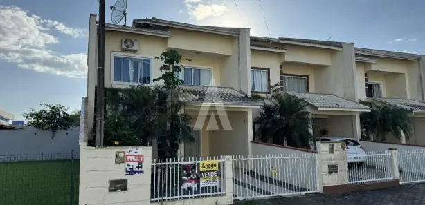 Sobrado com 3 Quartos à venda, 108m² no Do Ubatuba, São Francisco do Sul