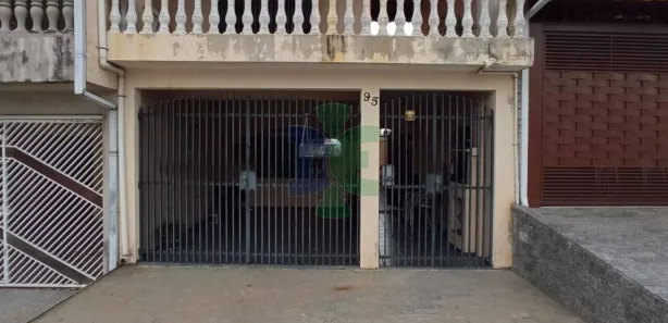 Sobrado com 3 Quartos à venda, 175m² no Cidade Nova Jacareí, Jacareí