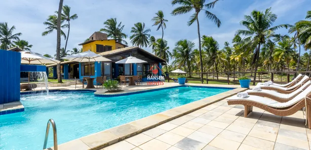 Casa de Condomínio com 5 Quartos para venda ou aluguel, 550m² no Busca Vida (Abrantes), Camaçari