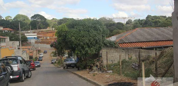 Terreno / Lote / Condomínio à venda, 360m² no Serra Dourada, Vespasiano