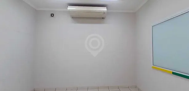 Conjunto Comercial / Sala para alugar, 185m² no Centro, Itatiba