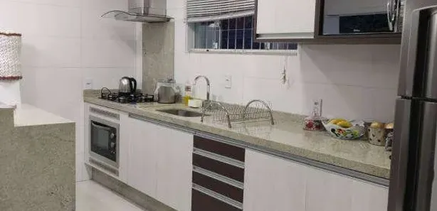Casa com 2 Quartos para alugar, 120m² no , São Pedro de Alcântara