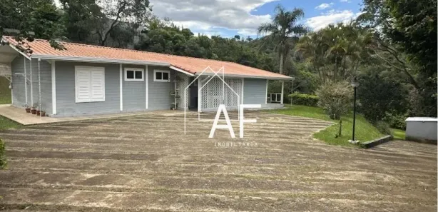 Fazenda / Sítio / Chácara com 3 Quartos à venda, 240m² no Porta do Sol, Mairinque