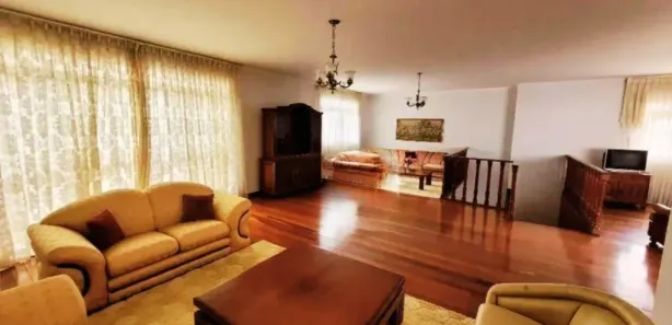 Sobrado com 5 Quartos à venda, 314m² no Jardim dos Estados, Poços de Caldas