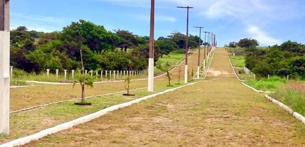 Terreno / Lote / Condomínio com 1 Quarto à venda, 250m² no , Cascavel