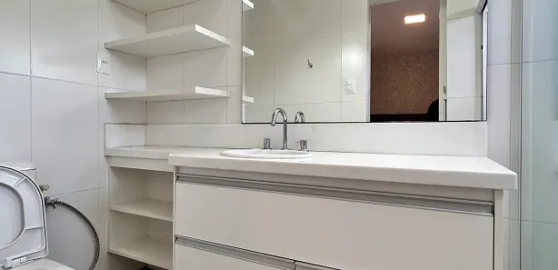 Casa de Condomínio com 4 Quartos para alugar, 190m² no Busca Vida (Abrantes), Camaçari