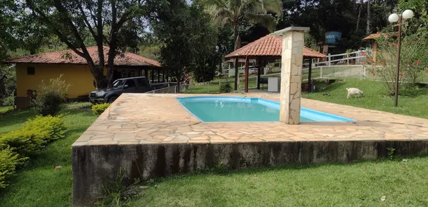 Fazenda / Sítio / Chácara com 3 Quartos à venda, 8500m² no Centro, Florestal