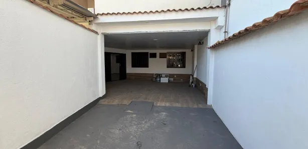 Casa com 5 Quartos para venda ou aluguel, 208m² no Comendador Soares, Nova Iguaçu