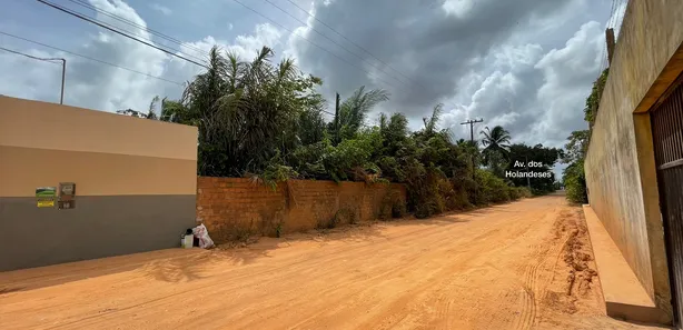 Galpão / Depósito / Armazém para venda ou aluguel, 325m² no , Raposa