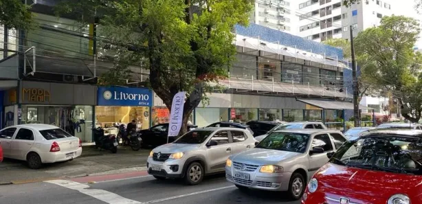 Loja / Salão / Ponto Comercial para alugar, 27m² no Graças, Recife