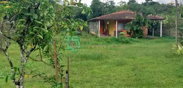 Fazenda / Sítio / Chácara com 2 Quartos à venda, 214m² no Balneario Regina Maria, Mongaguá