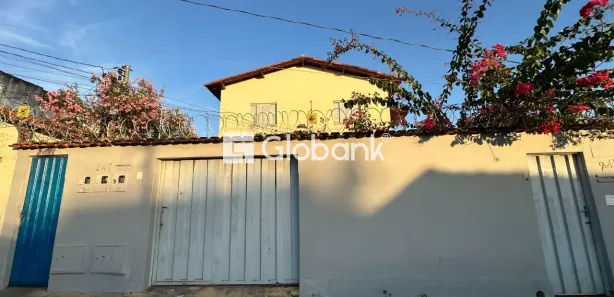 Casa com 3 Quartos para alugar, 105m² no Funcionários, Montes Claros