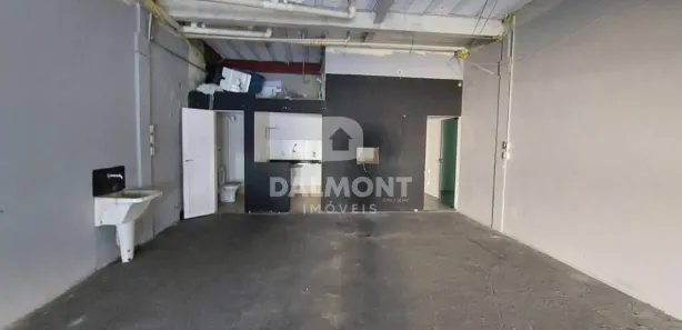 Galpão / Depósito / Armazém à venda, 108m² no Vila do Sol, Cabo Frio