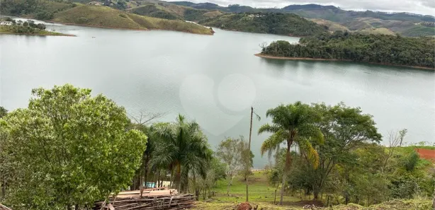 Terreno / Lote / Condomínio à venda, 2060m² no Centro, Igaratá