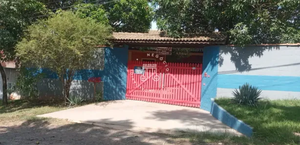 Fazenda / Sítio / Chácara com 3 Quartos à venda, 225m² no Monterrey, Louveira