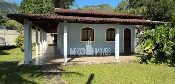 Fazenda / Sítio / Chácara com 4 Quartos à venda, 720m² no Centro, Cachoeiras de Macacu