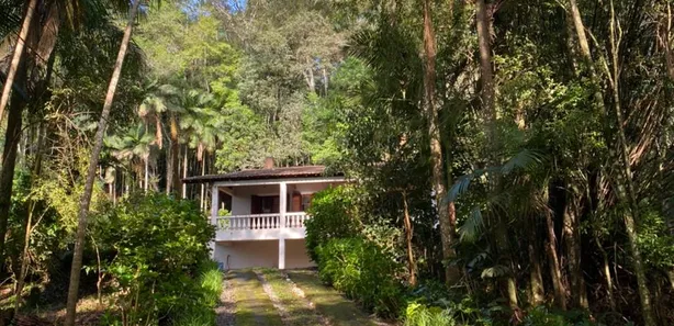 Fazenda / Sítio / Chácara com 4 Quartos à venda, 380m² no , Ibiúna