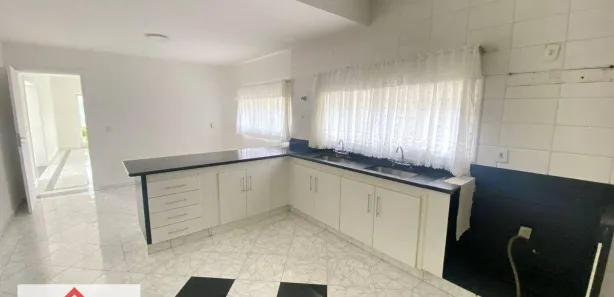 Casa de Condomínio com 5 Quartos para venda ou aluguel, 1000m² no Condomínio Flamboyant-B, Atibaia
