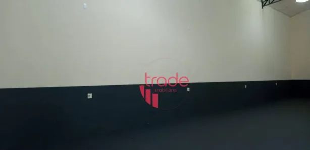 Loja / Salão / Ponto Comercial à venda, 440m² no , Cravinhos