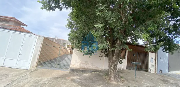 Casa com 3 Quartos para alugar, 252m² no Parque Residencial Servantes II, Presidente Prudente