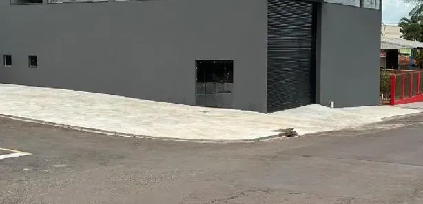 Loja / Salão / Ponto Comercial para alugar, 420m² no Vila Araponguinha, Arapongas