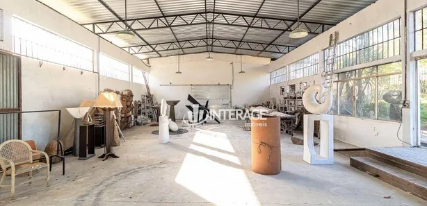 Galpão / Depósito / Armazém à venda, 2064m² no Samambaia, Campo Magro