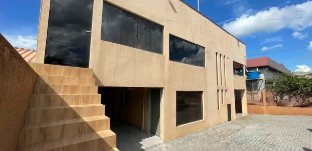 Casa com 3 Quartos para alugar, 90m² no Seminário, Chapecó