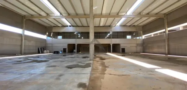 Galpão / Depósito / Armazém para venda ou aluguel, 1239m² no Cascata, Paulínia