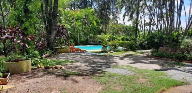 Fazenda / Sítio / Chácara com 5 Quartos à venda, 250m² no Monterrey, Louveira