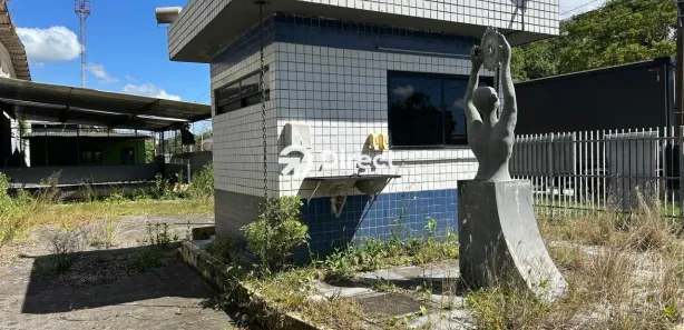 Galpão / Depósito / Armazém à venda, 3200m² no Várzea, Recife