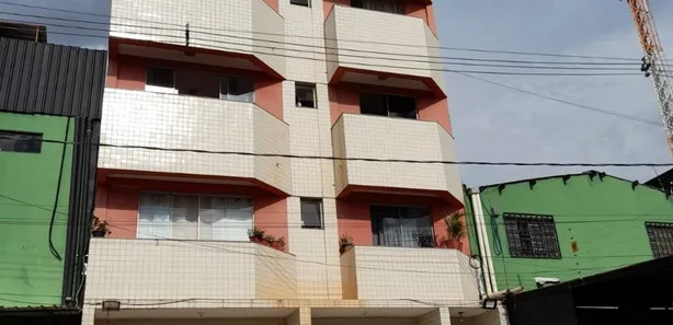 Prédio Inteiro com 2 Quartos à venda, 530m² no Samambaia Sul, Brasília
