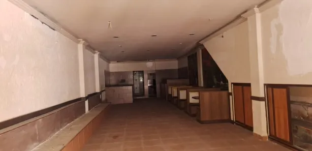 Loja / Salão / Ponto Comercial à venda, 180m² no Jardim Vinte e Cinco de Agosto, Duque de Caxias