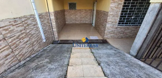 Casa com 2 Quartos para alugar, 120m² no São Gabriel, Colombo